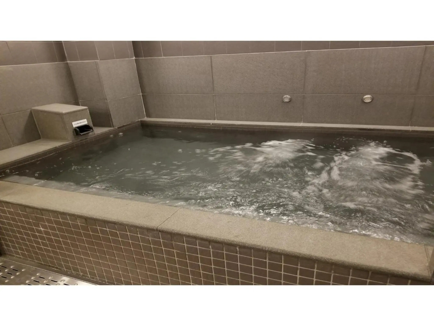 Photo - Glansit Akihabara Comfort Capsule Hotel