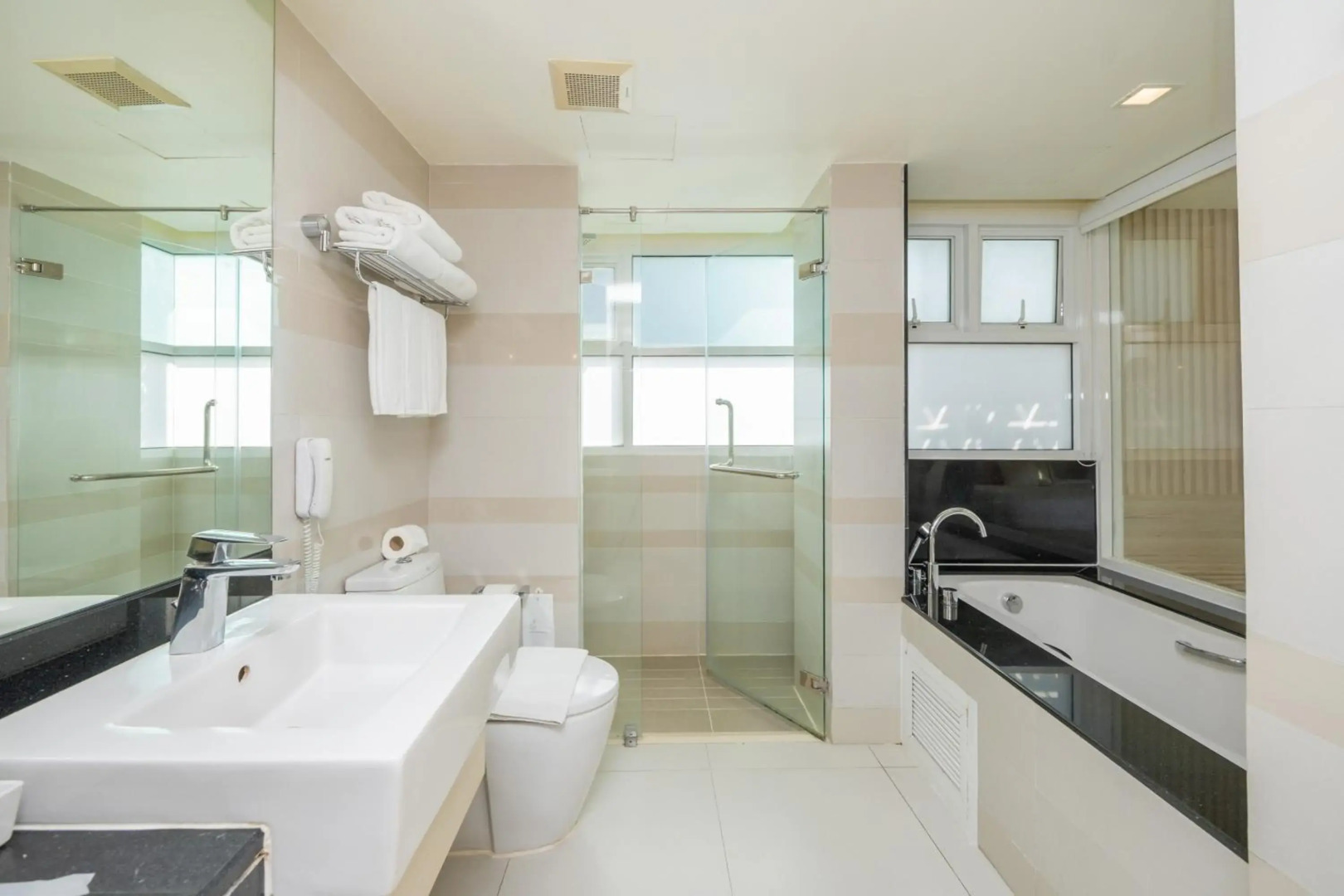 Foto - Pattaya Sea View Hotel - SHA Extra Plus