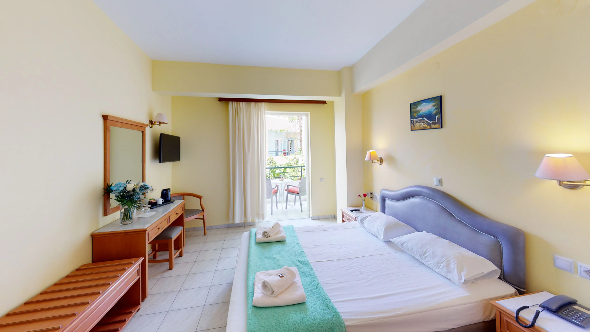 Photo - Dedalos Beach Hotel