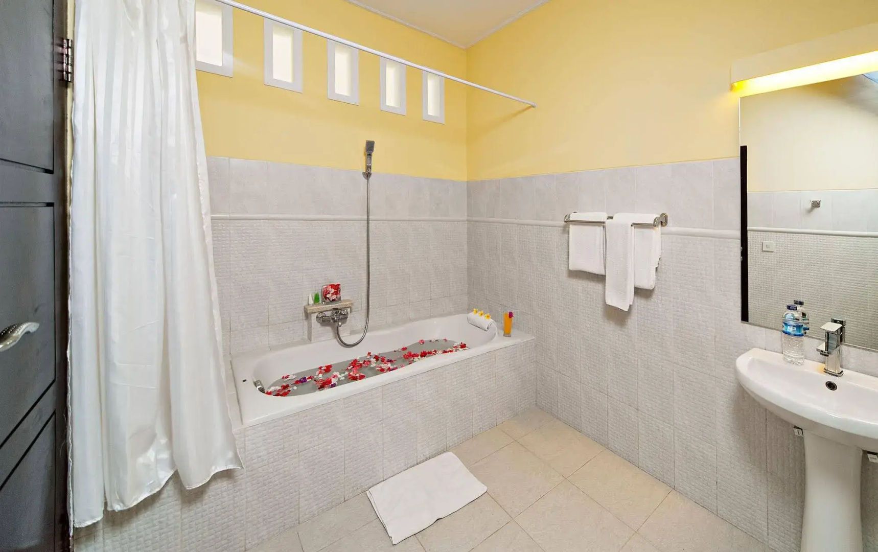 Photo - Rossa Garden Hotel Boutique