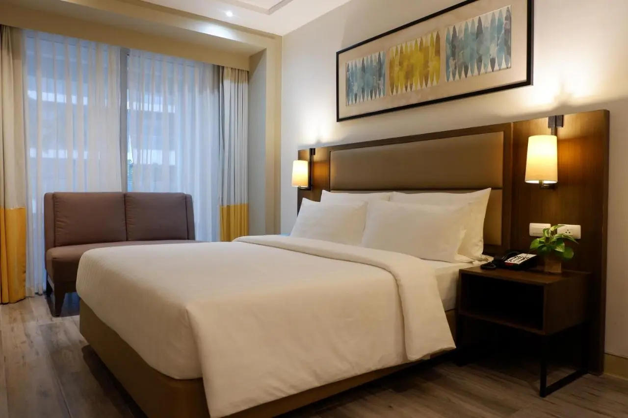 Stay Near Private Beach in Boracay