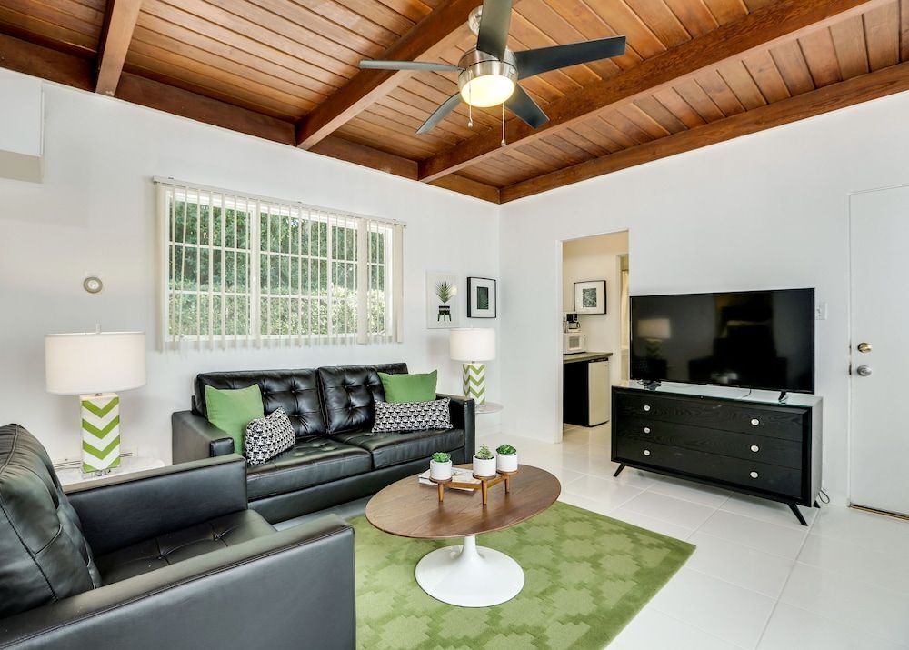 Photo - The Three Fifty Hotel