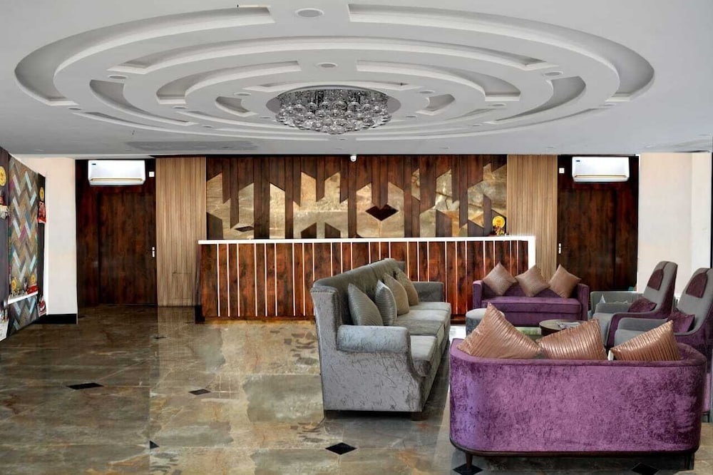 Hotel Sea N Sand - Berries Group