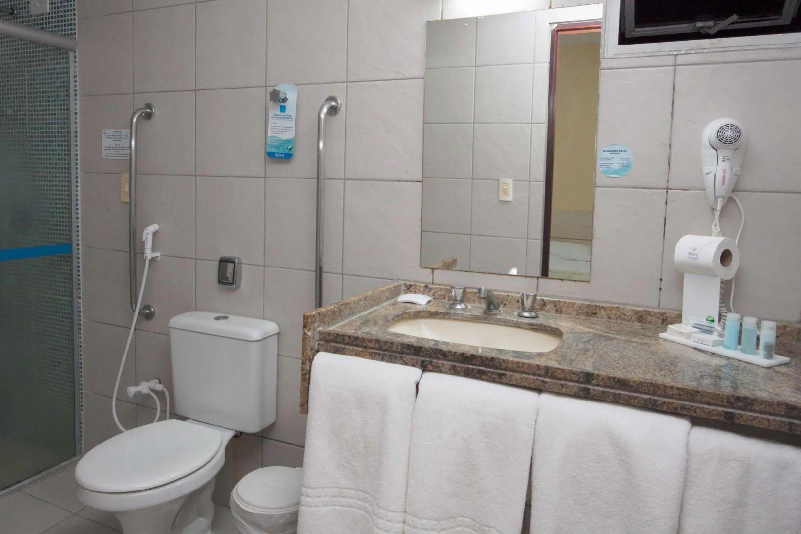 Photo - Tambau Beach Hotel