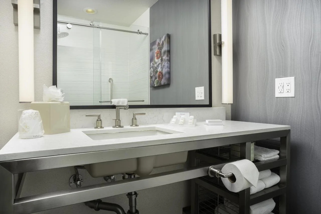 Photo - Hilton Garden Inn Phoenix Airport