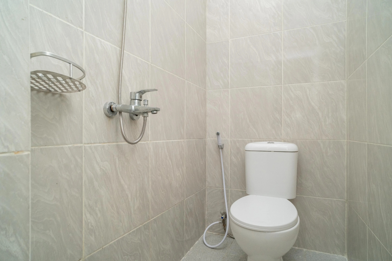 Foto - RedDoorz Plus near ITC Cempaka Mas 2