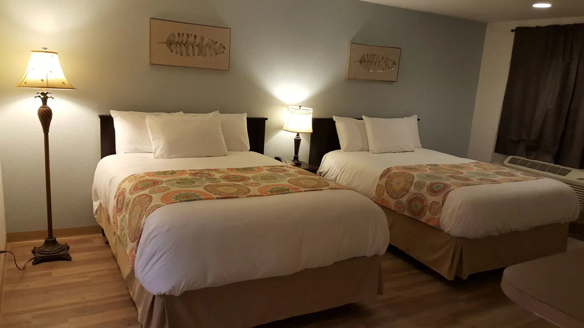 Foto - Tricove Inn & Suites