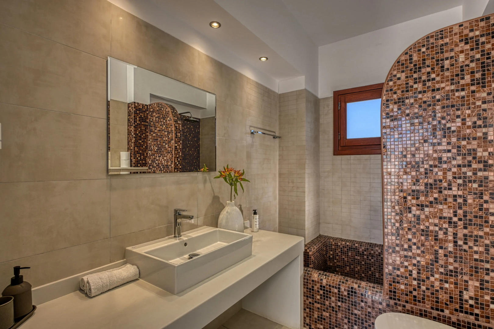 Photo - Splendour Hotel and Suites