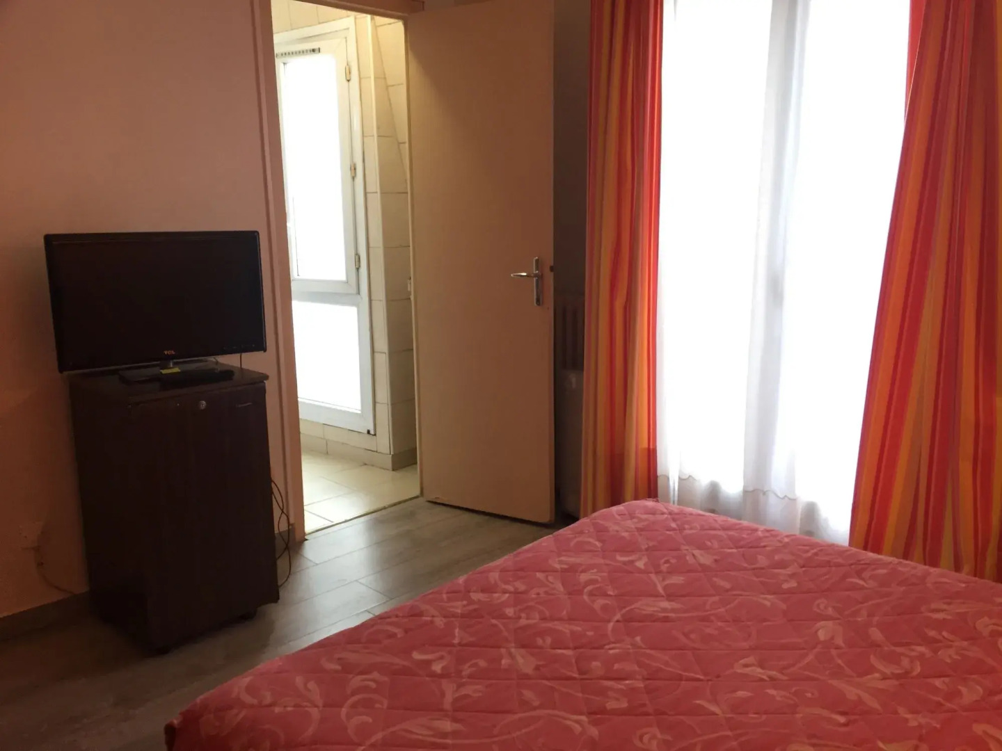 Foto - Hôtel des Pyrénées - Entre Bastille et Nation