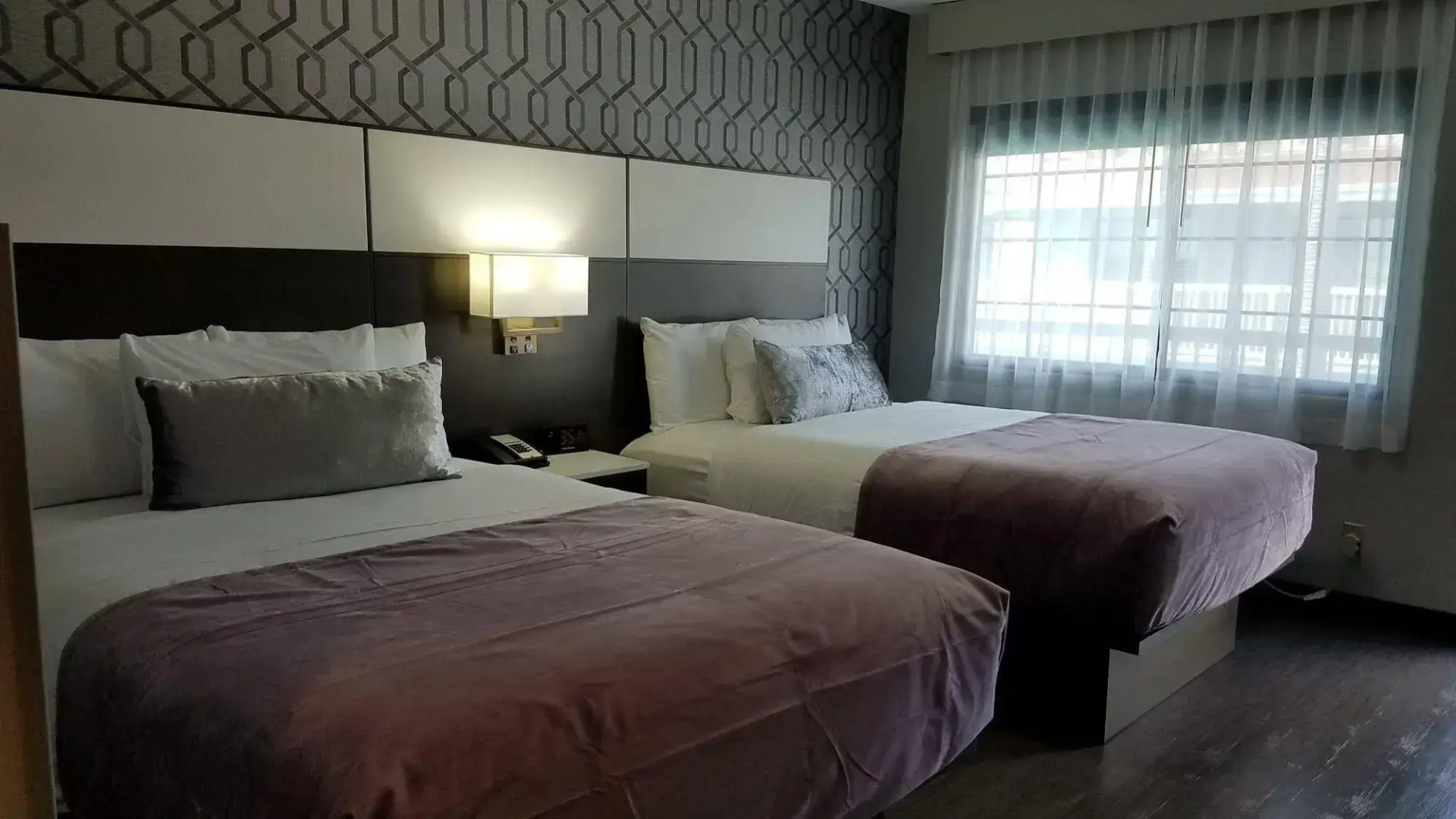 Photo - Sunset West Hotel, SureStay Collection by Best Western