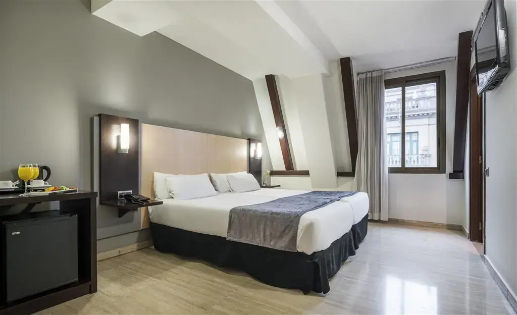 Foto - Ilunion Almirante