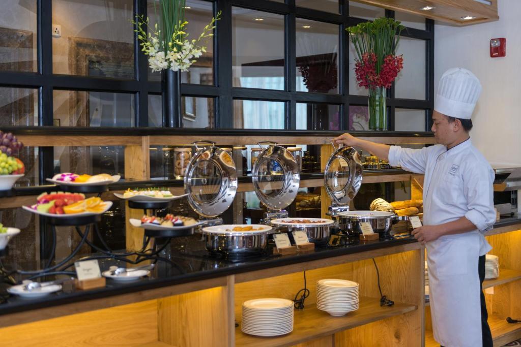 Photo - Sheraton Saigon Grand Opera Hotel