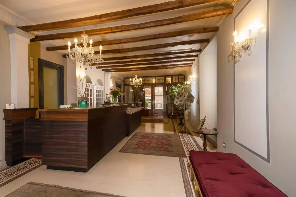 Photo - San Luca Palace