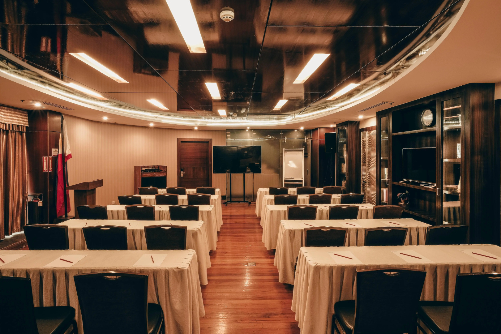 Foto - Ramada by Wyndham Manila Central