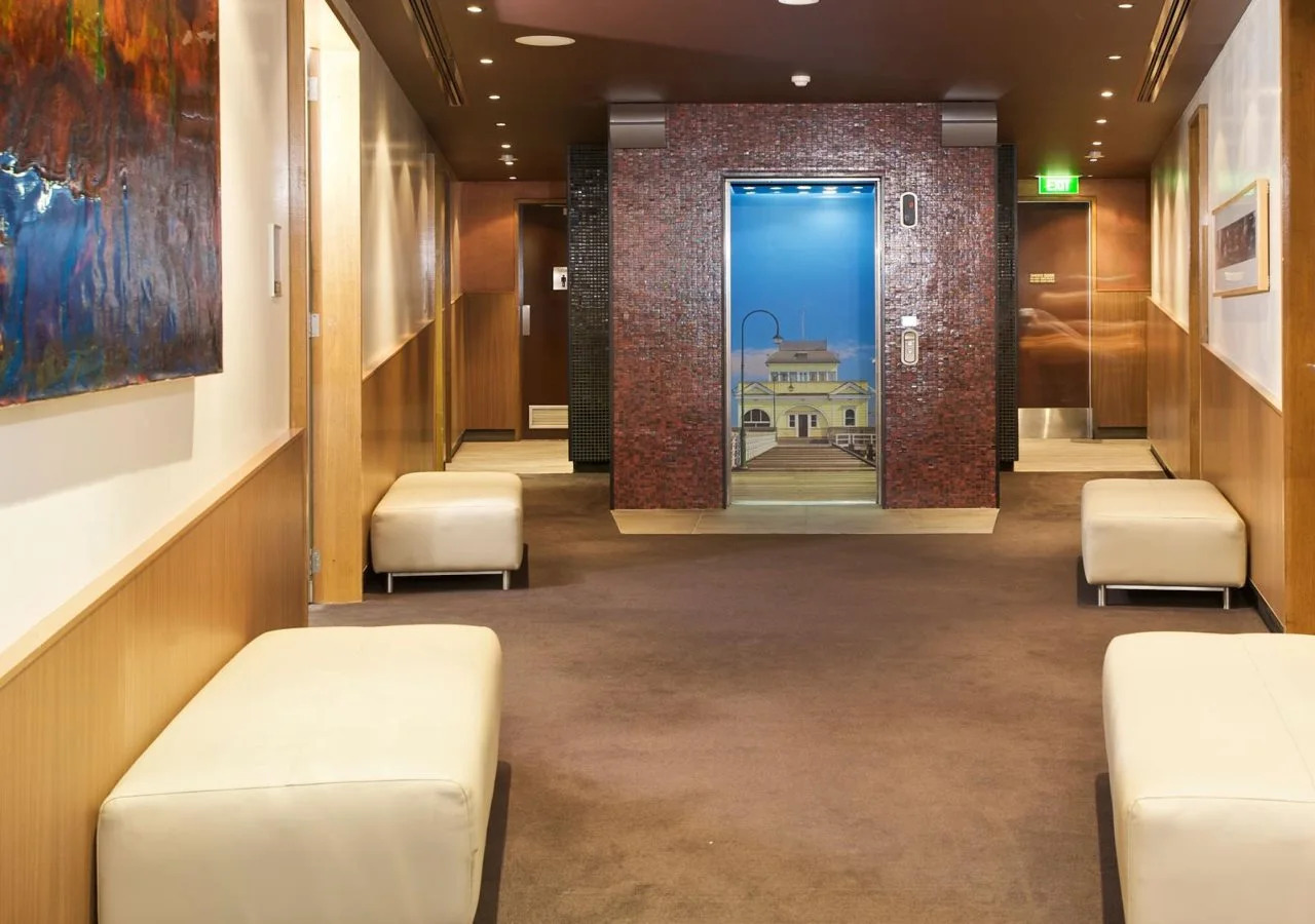 Photo - Saint Kilda Beach Hotel