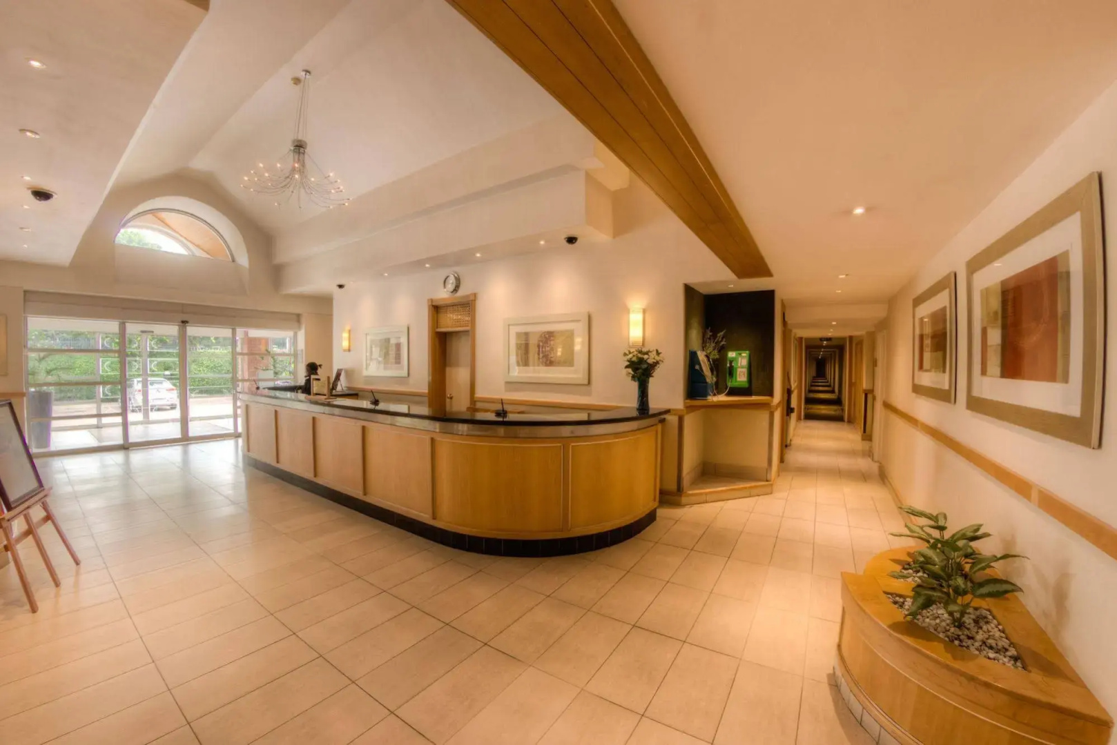 Photo - Road Lodge Sandton Grayston Drive