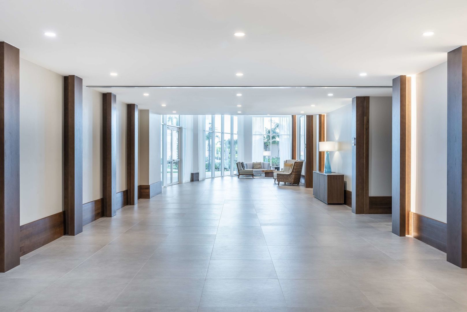 Photo - Embassy Suites By Hilton Aruba Beach Resort