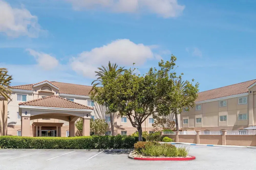 Photo - Fairfield Inn & Suites by Marriott San Francisco San Carlos