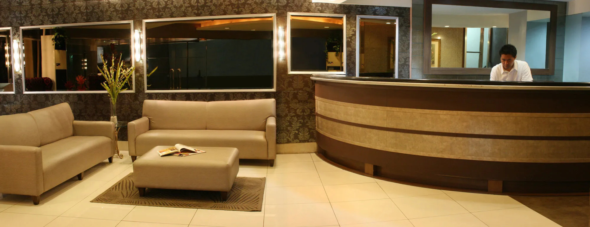 Photo - Rothman Hotel