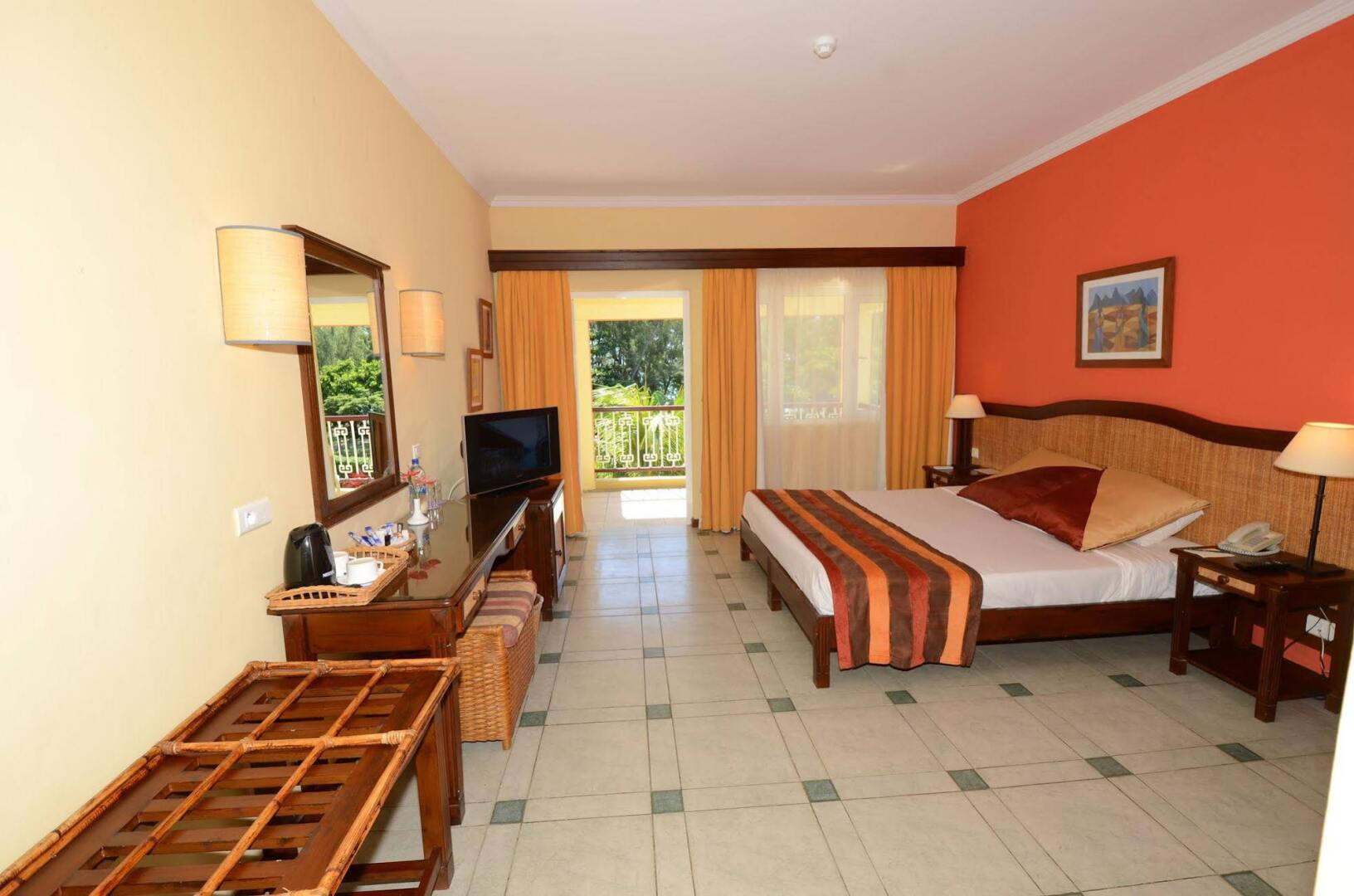 Photo - Tarisa Resort & Spa