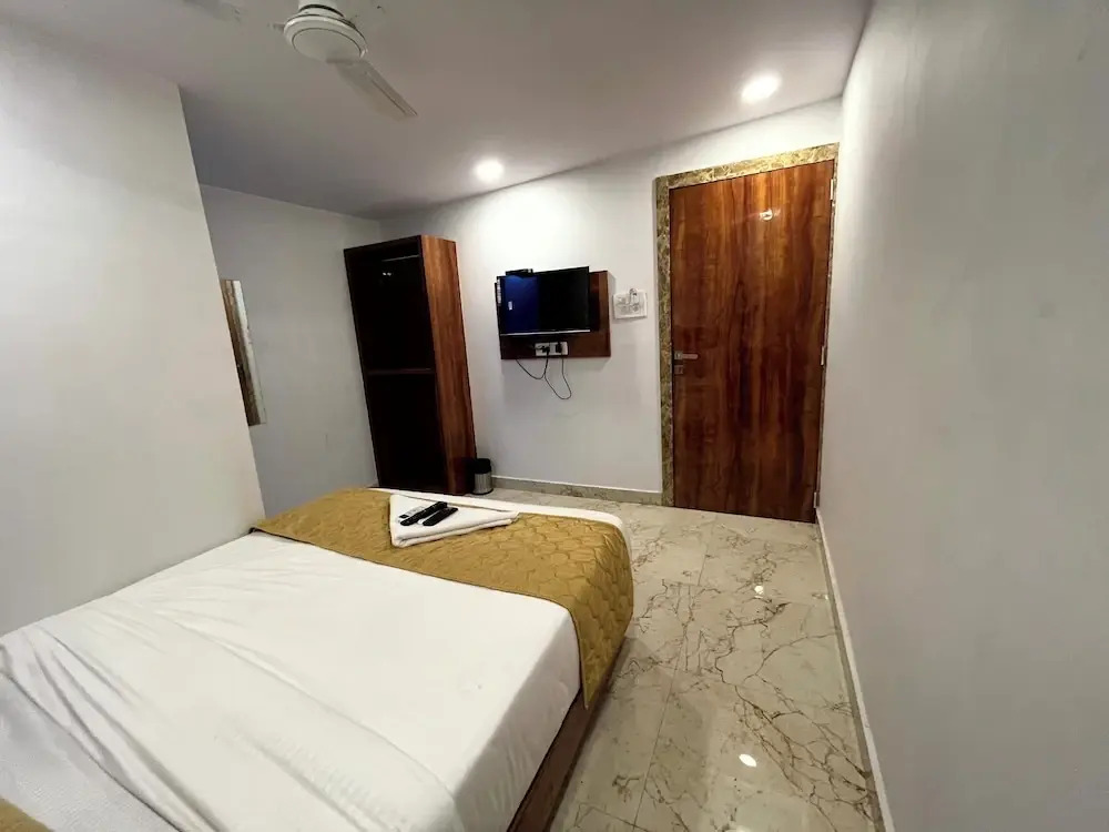 Photo - Hotel Delmond Prime- Near NESCO