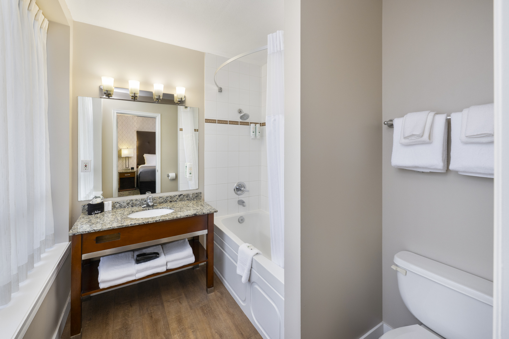 Foto - Quality Inn & Suites