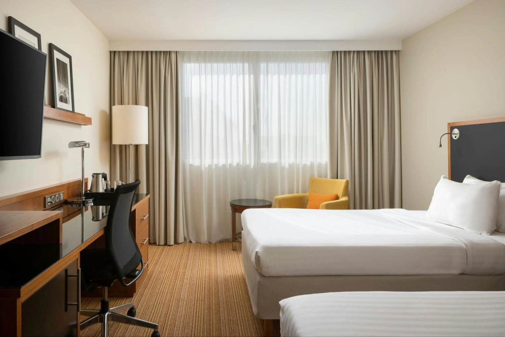 Photo - Courtyard by Marriott Toulouse Airport