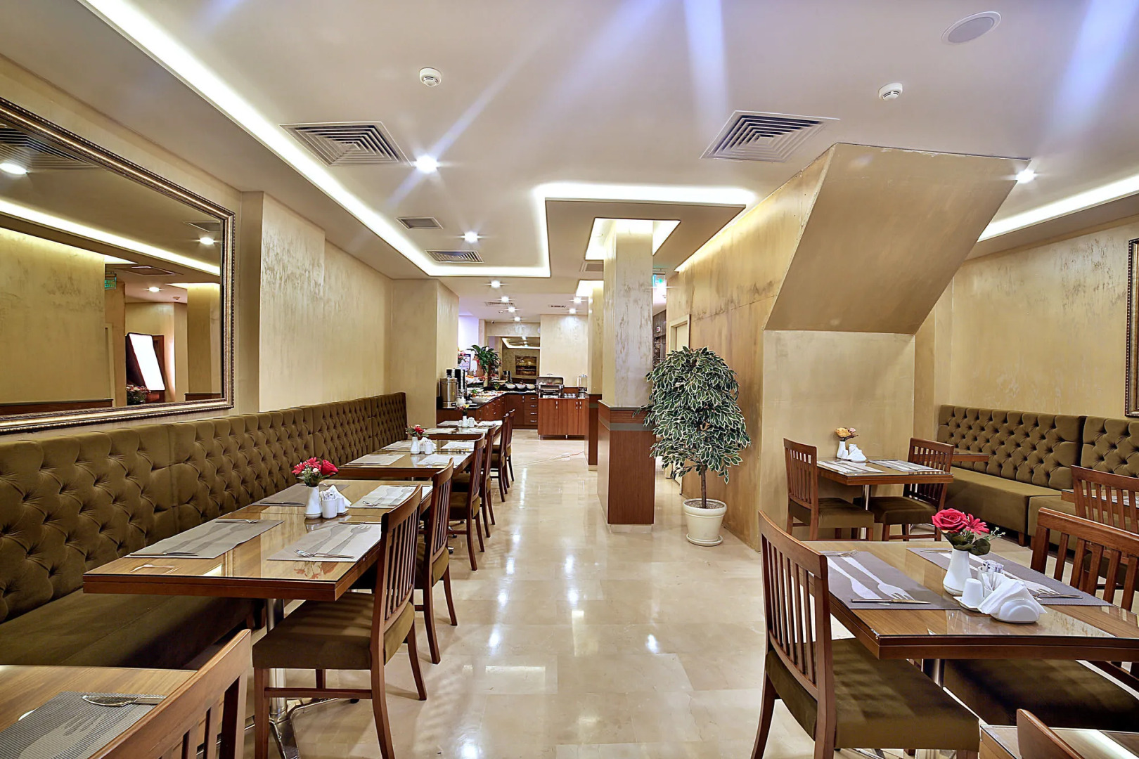 Photo - Corner Hotel Laleli