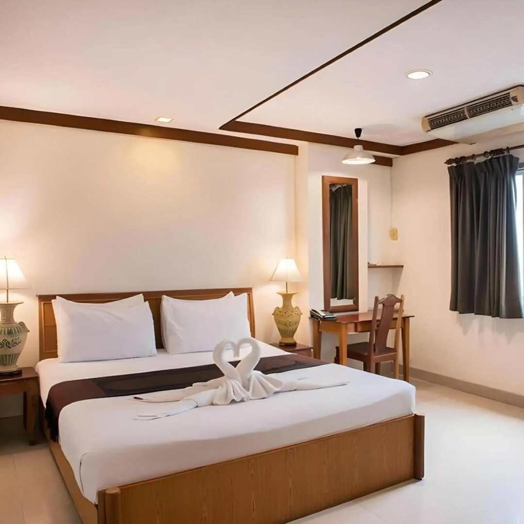 Photo - Collection O Howard Square Boutique Hotel