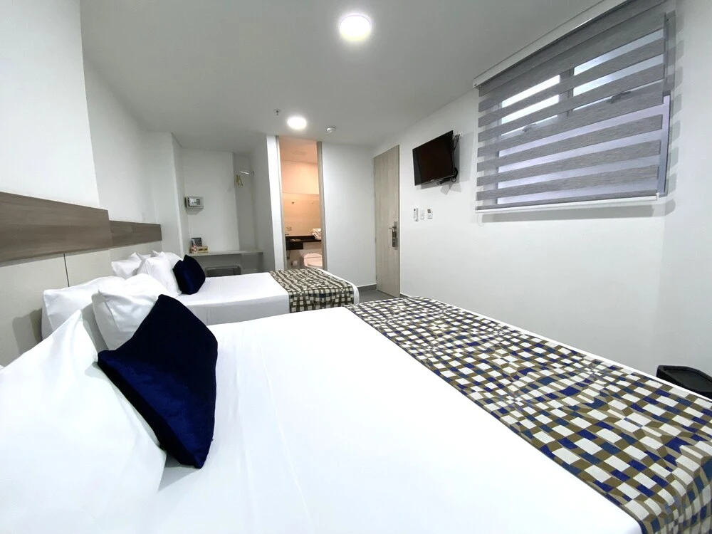 Photo - Seven Inn Hotel