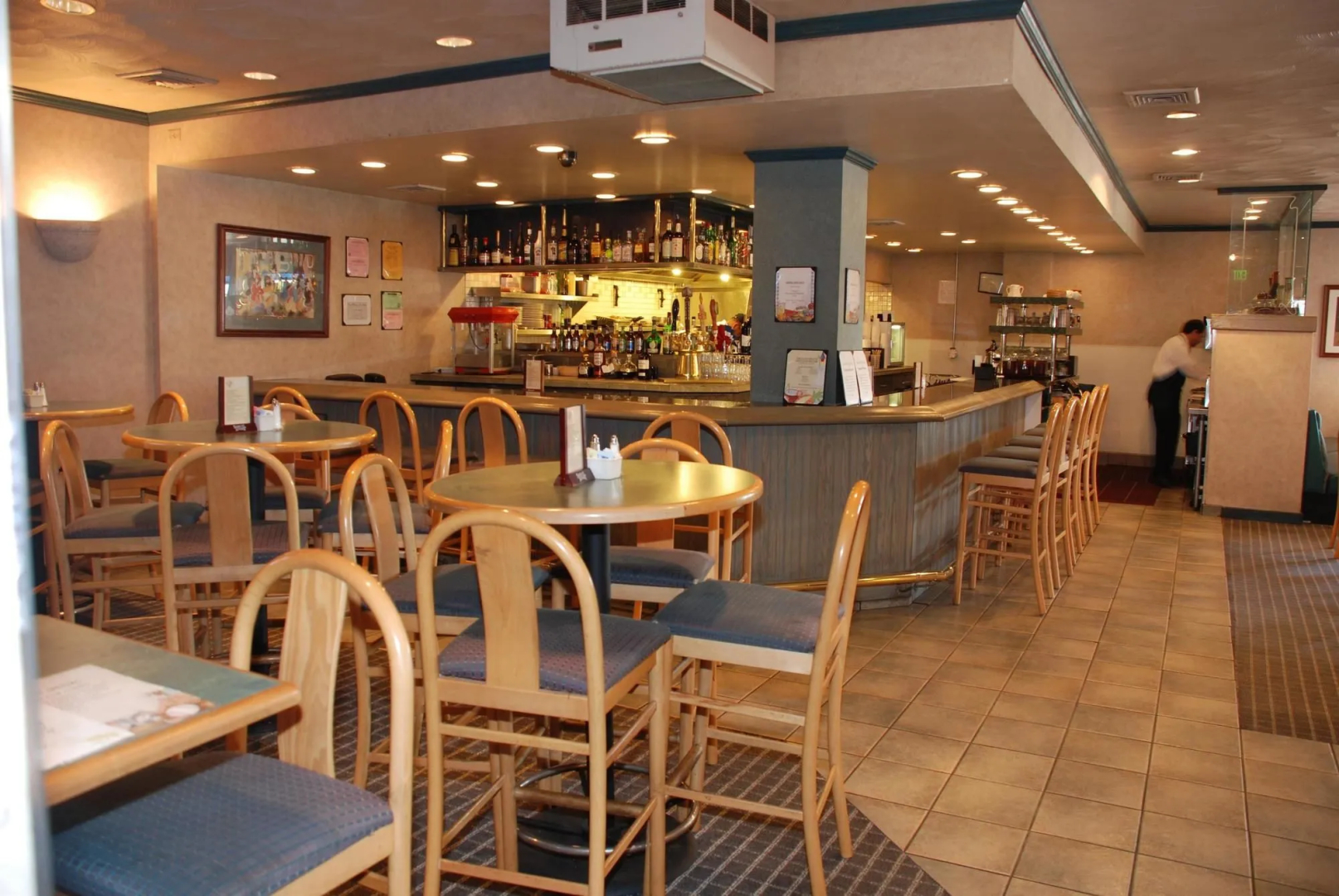 Photo - Oakland Airport Executive Hotel