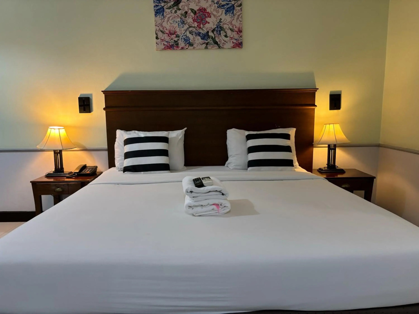 Foto - Sutus Court 3