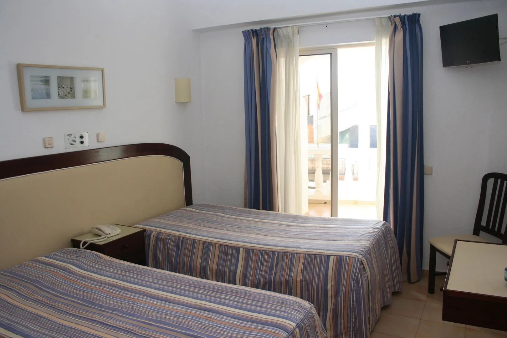 Photo - Hotel Santa Eulália Bay