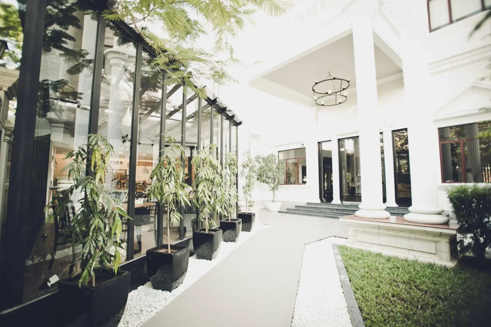 Foto - White Mansion 白色公馆