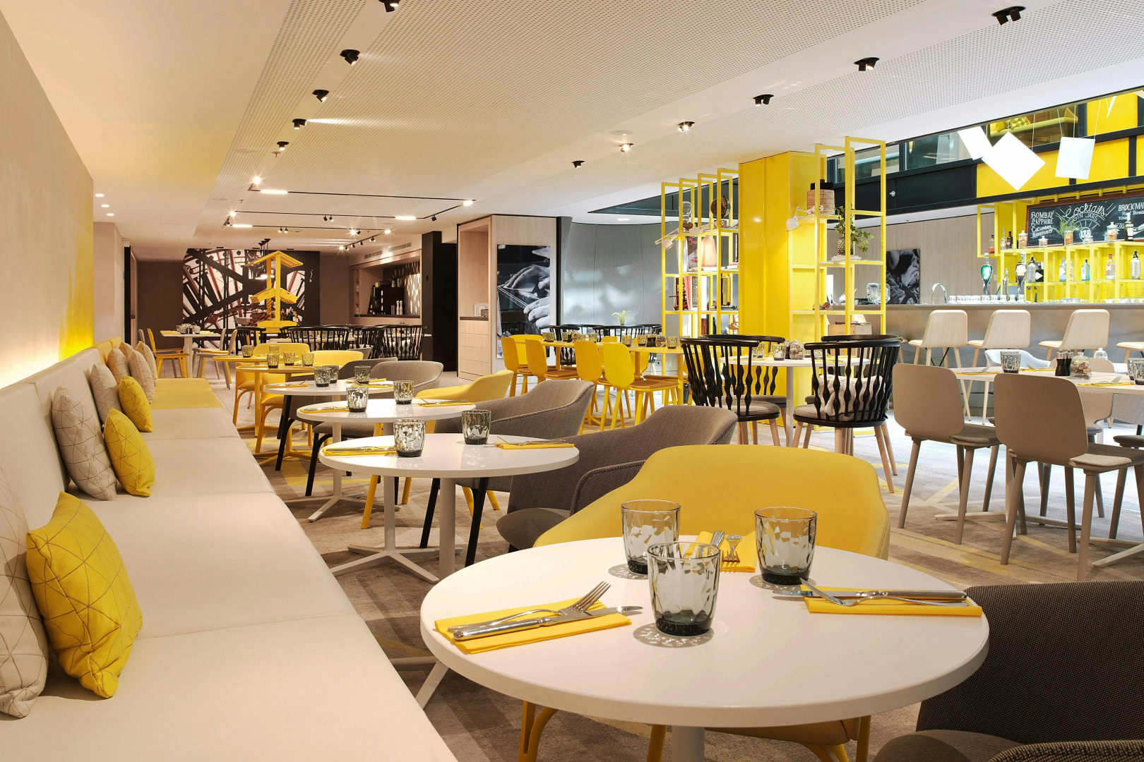Photo - Courtyard by  Marriott Paris Gare de Lyon