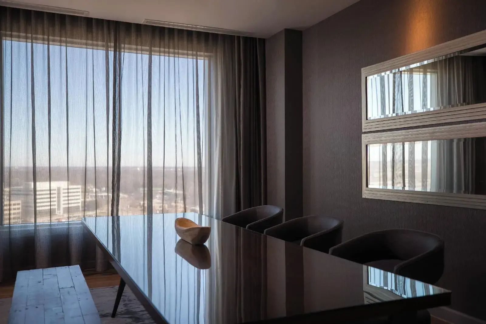 Photo - Renaissance Schaumburg Convention Center Hotel