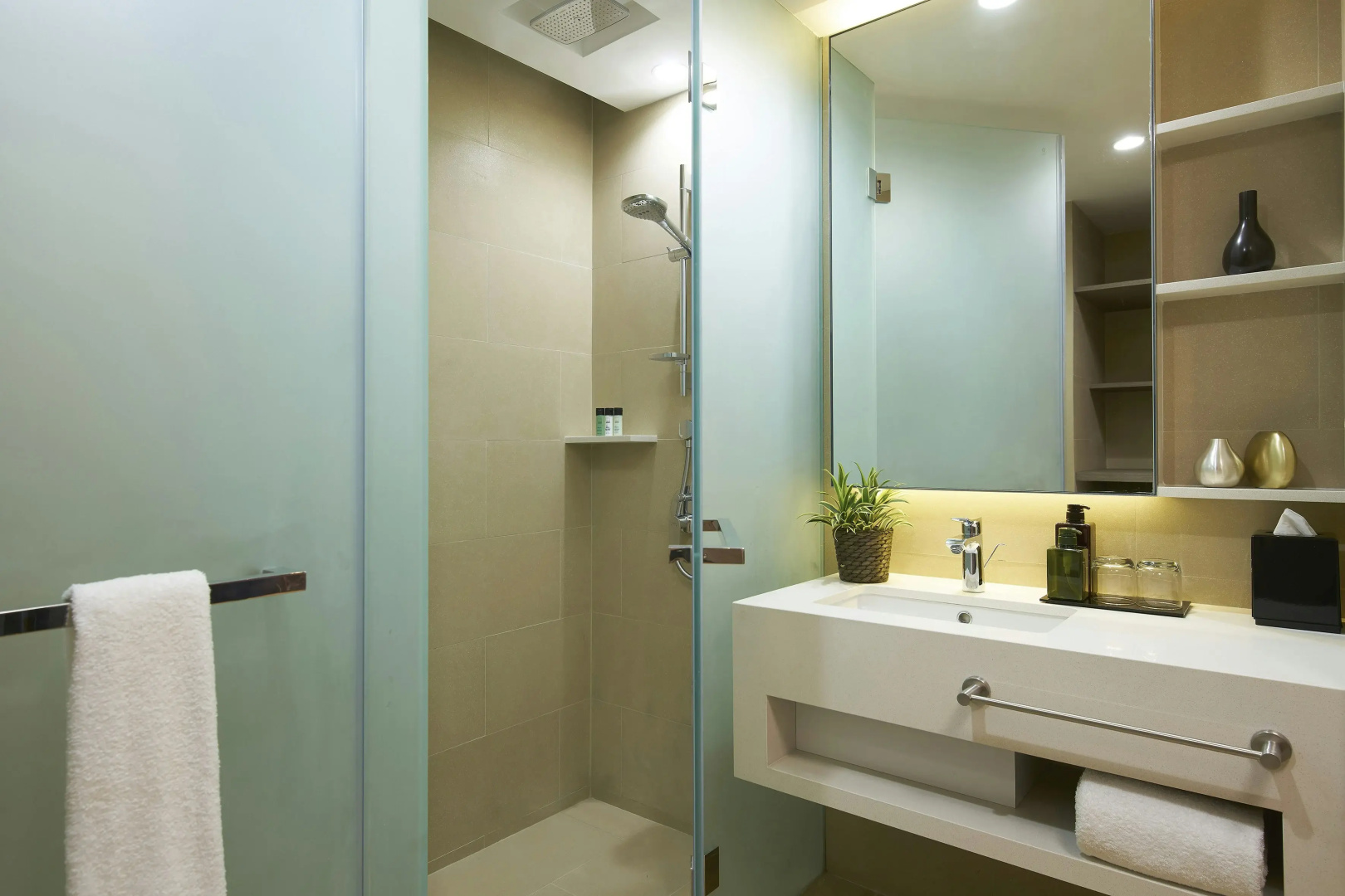 Photo - Oasia Residence Singapore