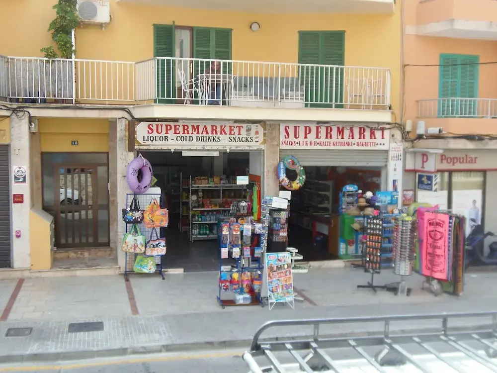 Photo - Hostal Sol de Mallorca.