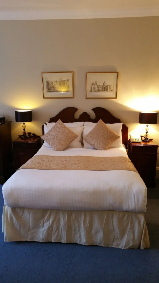 Photo - Royal Scots Club