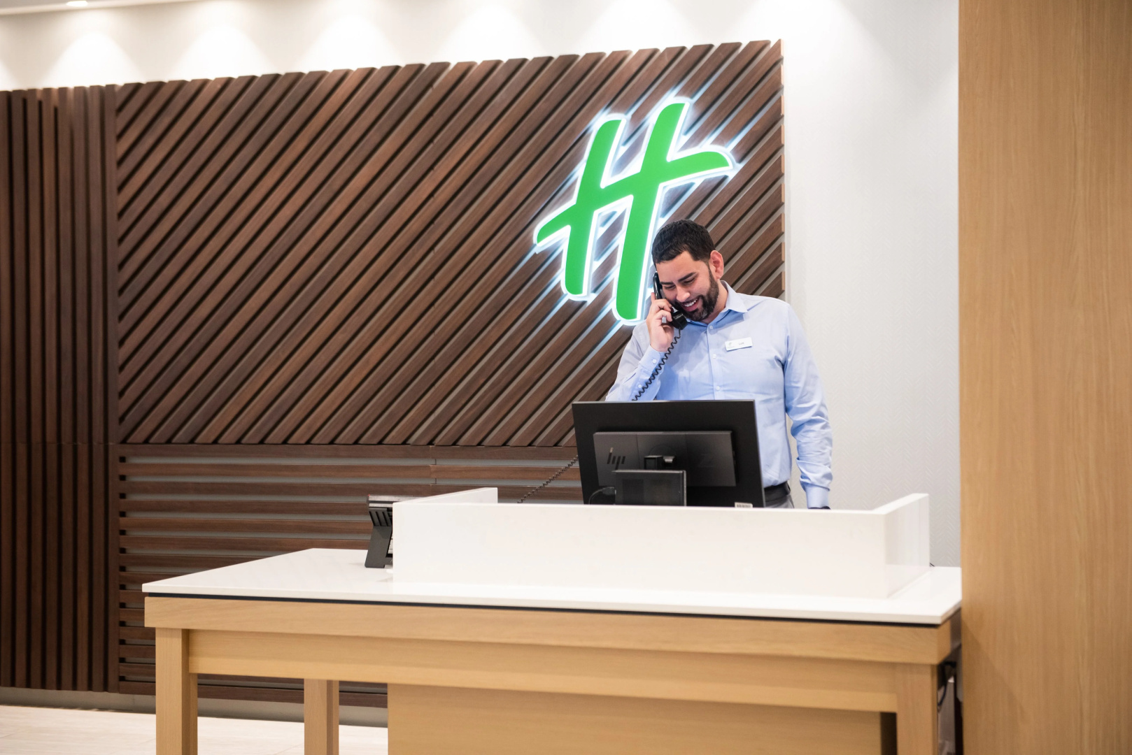Photo - Holiday Inn Newark International Airport by IHG