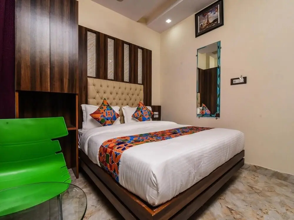 Photo - Hotel Dollar Inn