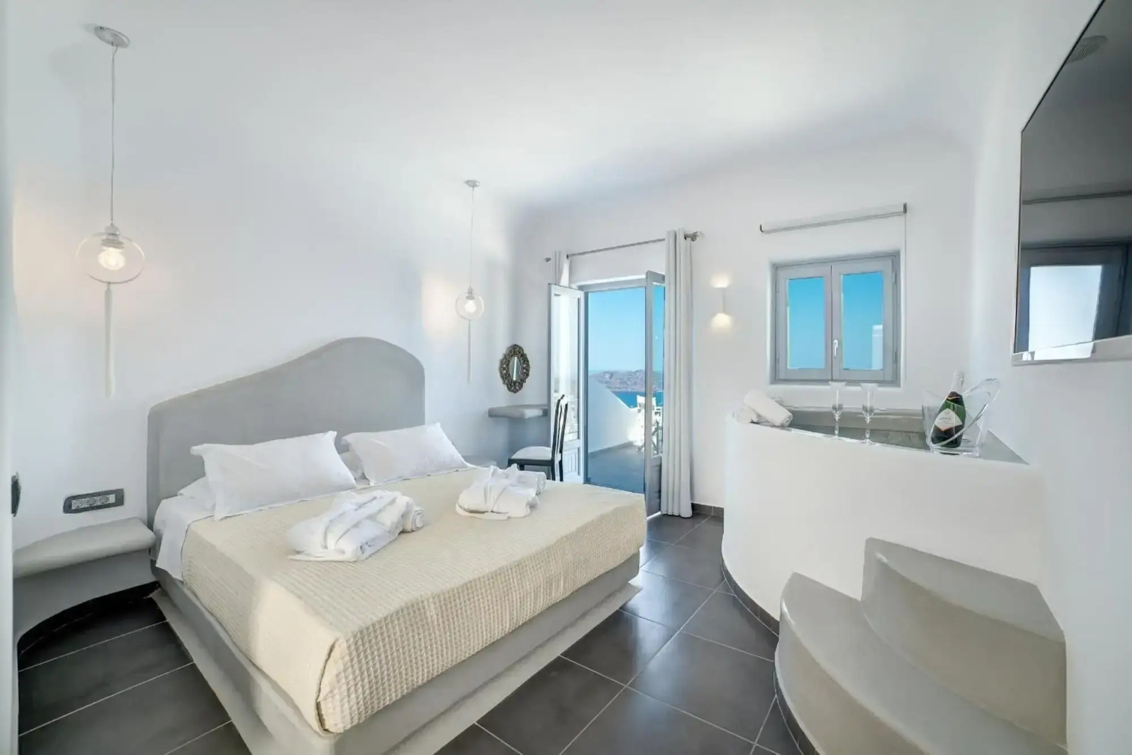 Photo - Unique Suites