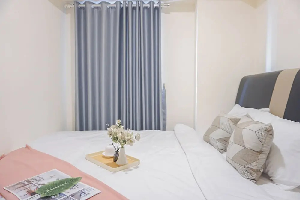 Spacious And Comfy 2Br With Extra Room Apartment At Meikarta
