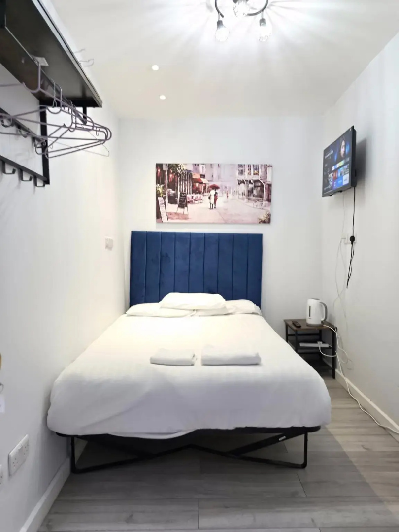 Photo - Golders Park Hotel