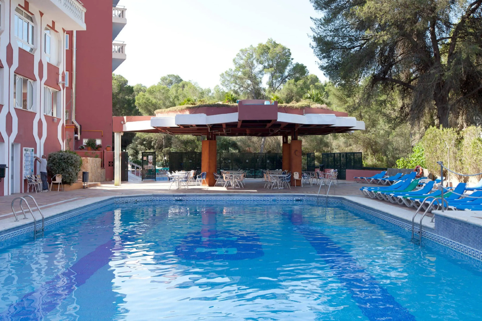 Photo - Ona Luna Park - Adults Friendly 16 Years Plus