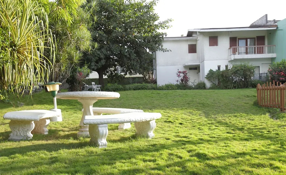 Photo - The Gardens