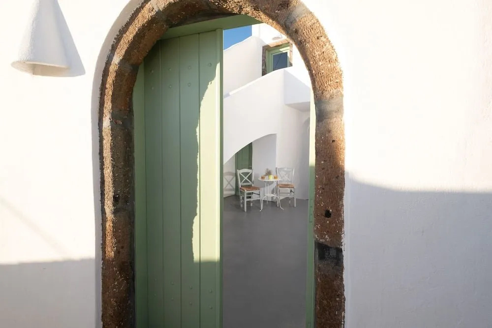 Photo - White Orchid Cave House & Studio