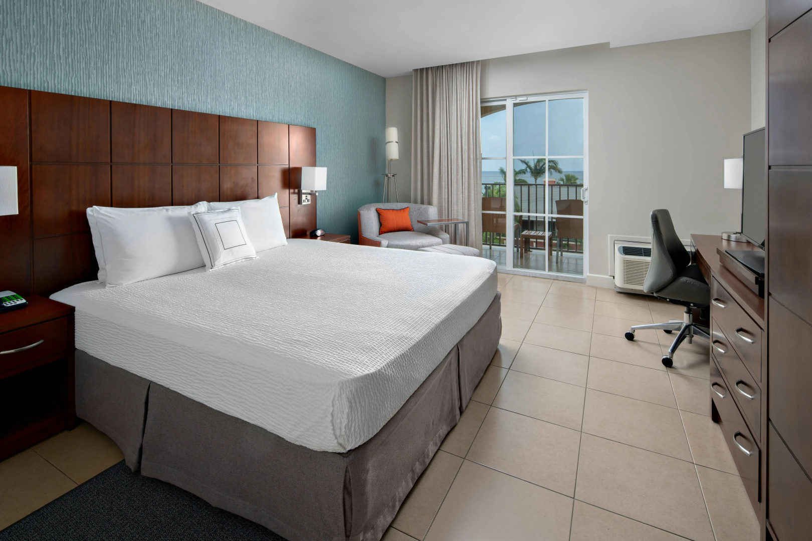 Photo - Courtyard by Marriott Bridgetown, Barbados
