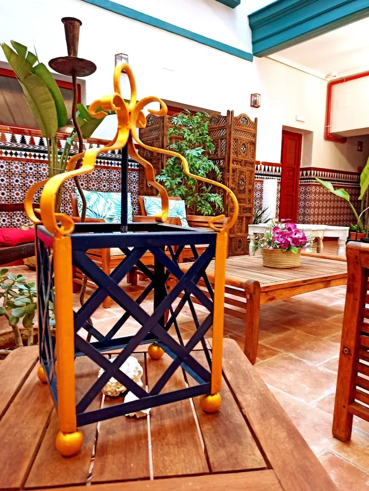 Photo - Vivian's Guest House Auto Check-in