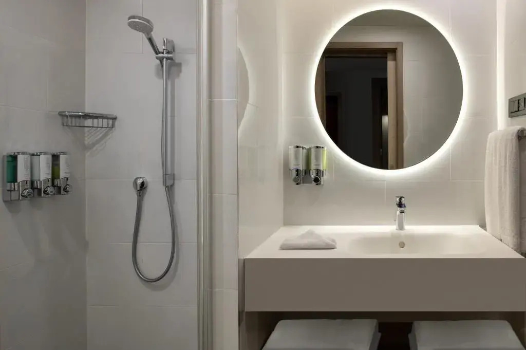 Photo - Hampton By Hilton Istanbul Merter